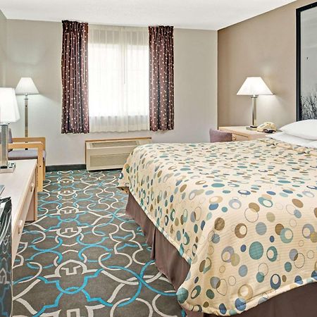 Hotel Super 8 By Wyndham Walnut Exterior foto